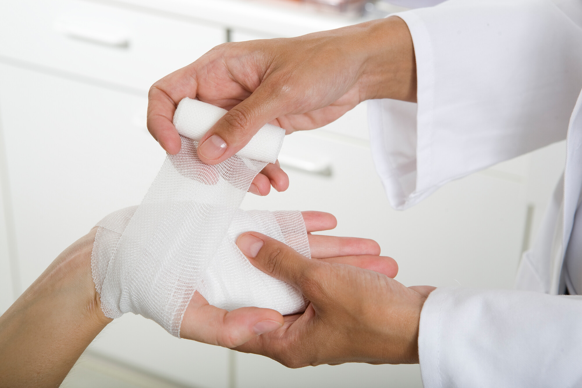 Die Behandlung akuter Verletzungen in der Hausarztpraxis ist ein gängiges Thema. Aber rechnen Sie auch richtig ab? Unser Autor gibt Tipps.